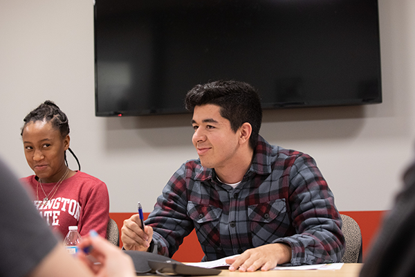 student participates in Cougs Lead discussion